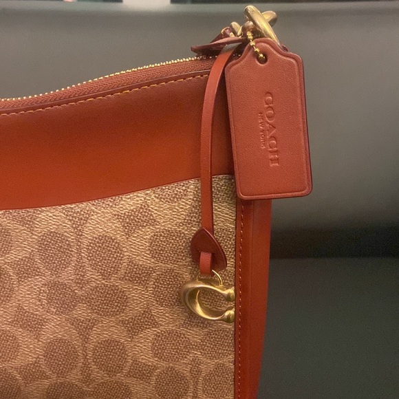 Coach Signature Bag - Picture 7 of 11